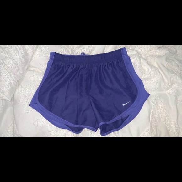 Nike Athletic Shorts - Picture 1 of 1